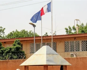 La France Ferme Son Ambassade Au Niger : Quelles Sont Les Raisons ?