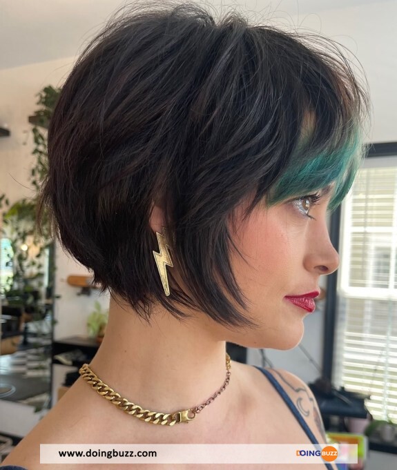 6 Edgy Short Hairstyle With Green Bangs Ctamc5Mm 1W