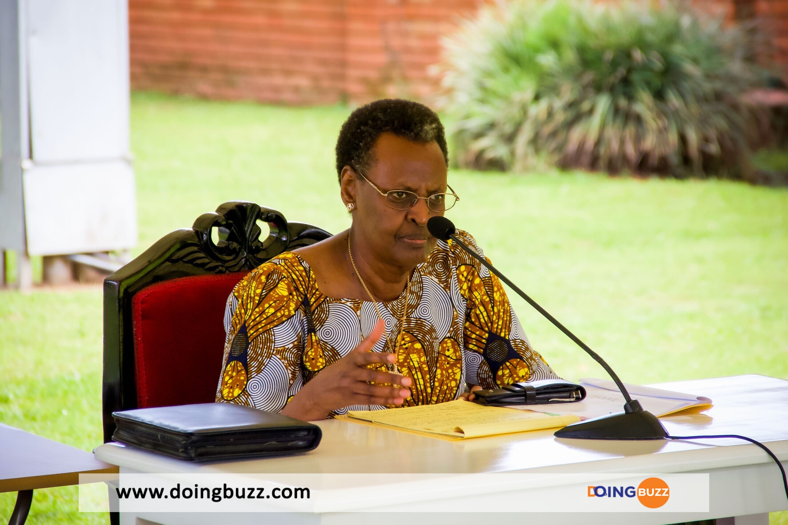 Janet Museveni : La Première Dame D'Ouganda En Isolement !