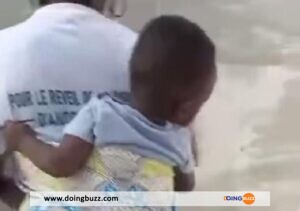 Côte D&Rsquo;Ivoire : Internet Applaudit Une Maçonne Travaillant Avec Son Enfants Au Dos (Video)