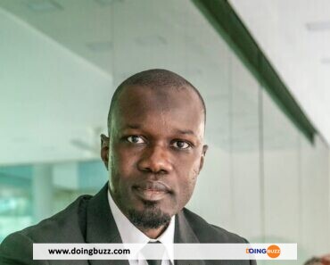 Ousmane Sonko Défie Le Pouvoir Et Présente Sa Candidature Aux Présidentielles De 2024