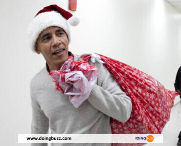 Barack Obama Devient Le Père Noël : L&Rsquo;Ancien Président Fait Une Surprise