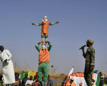 Célébration À Niamey Suite À L’annonce Du Retrait Des Pays Membres De L’aes De La Cedeao