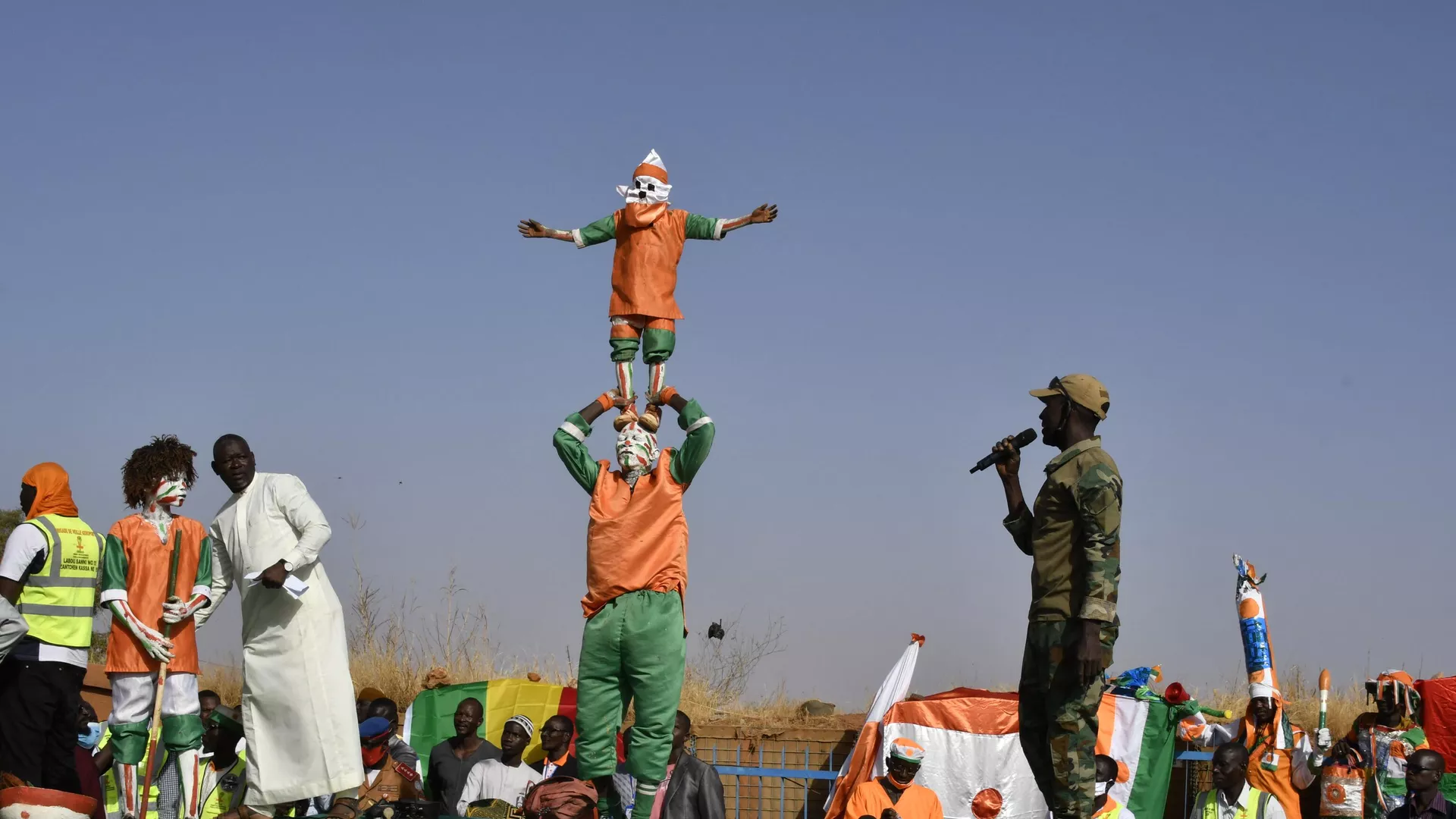 Célébration À Niamey Suite À L’annonce Du Retrait Des Pays Membres De L’aes De La Cedeao