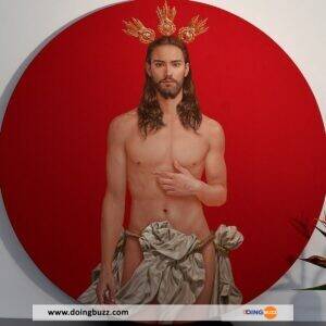 Scandale En Espagne : Le Christ Représenté À Moitié Nu Sur Une Affiche De Pâques (Photos)