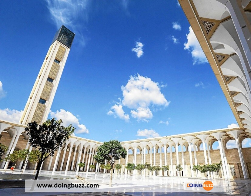 Le Président Algérien Inaugure La Plus Grande Mosquée D'Afrique (Photos)