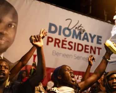 L&Rsquo;Opposant Bassirou Diomaye Faye En Tête Des Estimations Dans L&Rsquo;Élection Présidentielle Au Sénégal