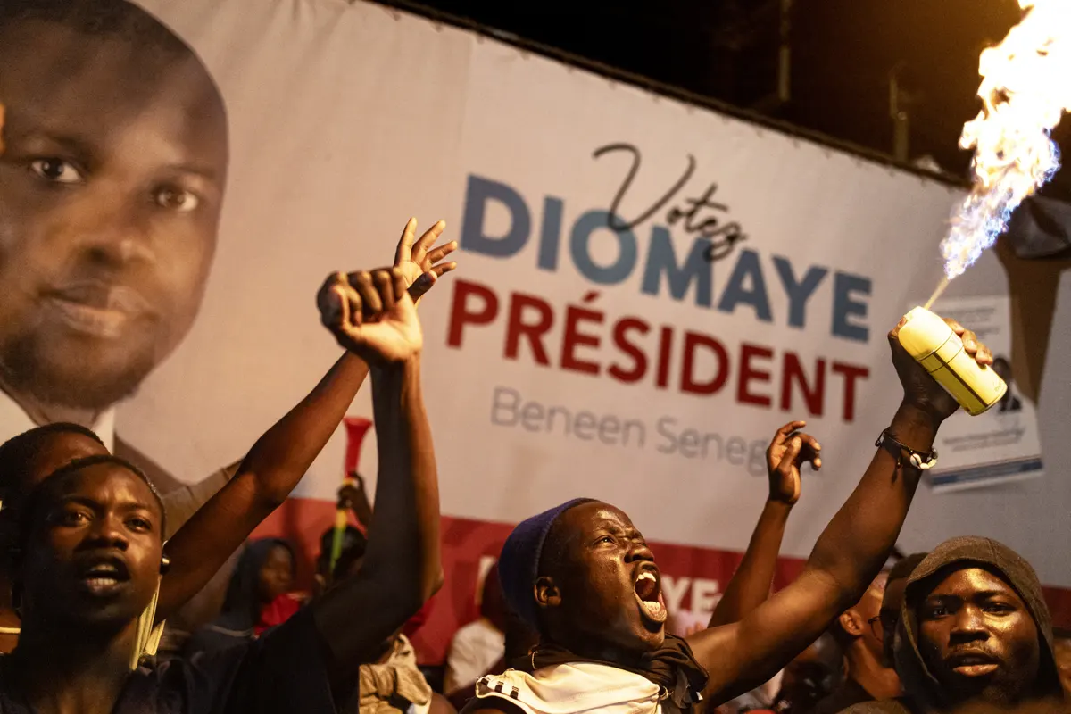 L'Opposant Bassirou Diomaye Faye En Tête Des Estimations Dans L'Élection Présidentielle Au Sénégal