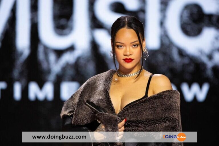 Stars Le Prix Astronomique De La Montre Avec 323 Diamants Portee Par Rihanna Au Super Bowl Photo 768X512 1