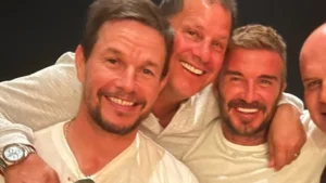 David Beckham Traîne Son Ami Mark Wahlberg En Justice