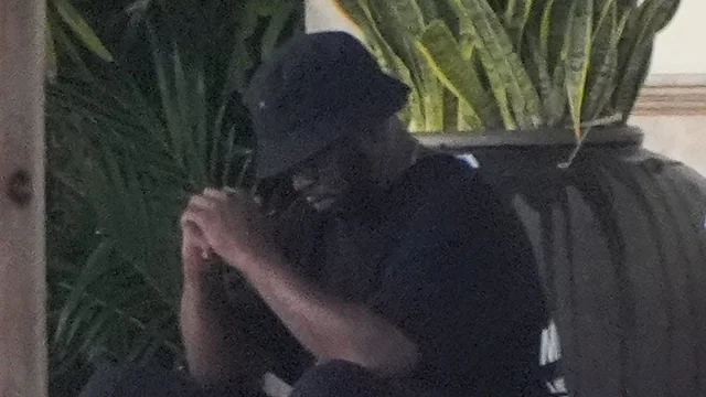 Diddy Looks Tense As He Sits Outside His Miami Mansion Amid V0 Q995Qekq 5Idcottm4Kiylsg3Woyk8Lwvab Zla9Ugo