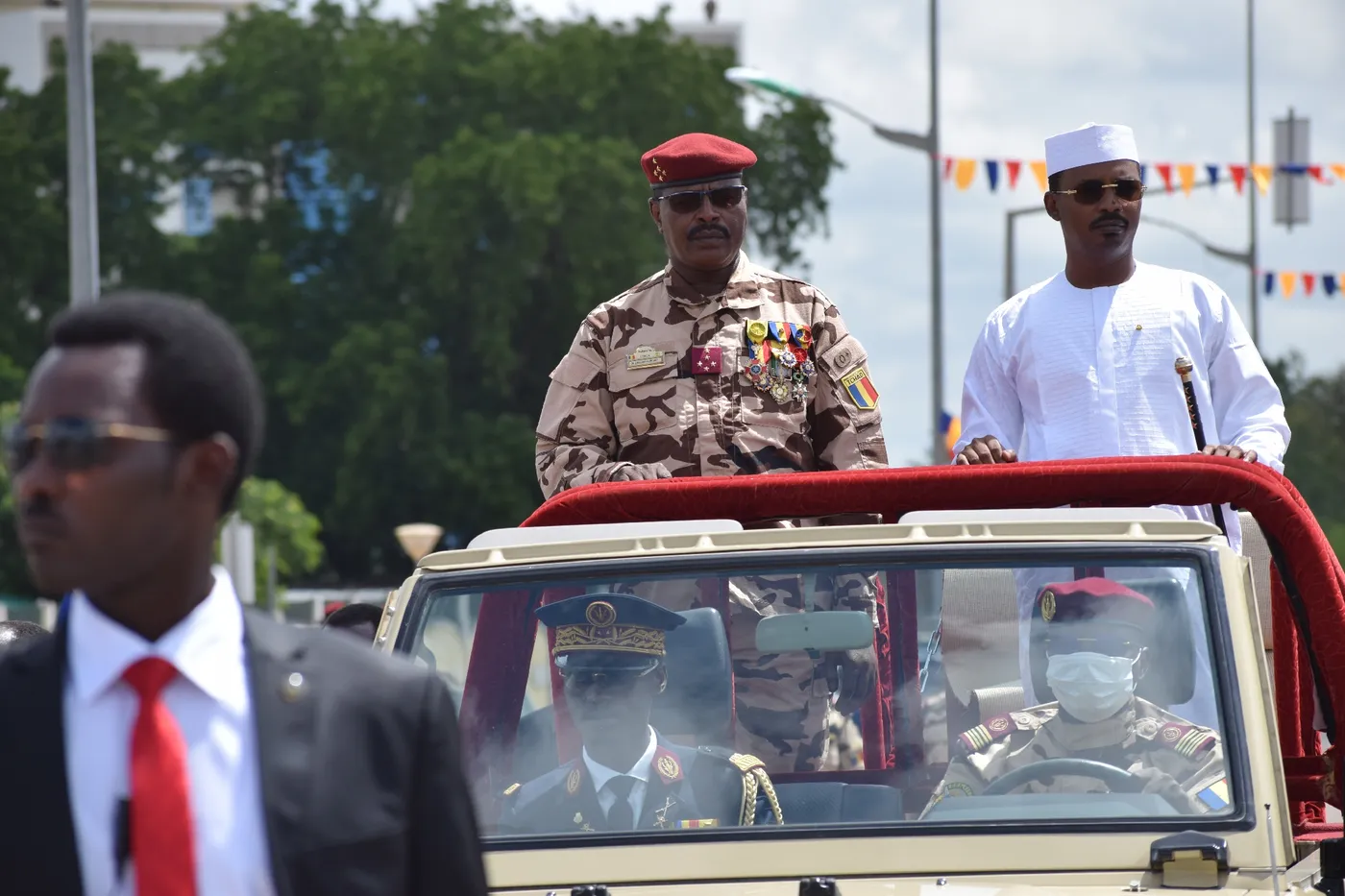 General Mahamat Idriss Deby Itno D President Transition Tchad Major Armee General Abakar Abdelkerim Daoud G Fetes Independance N Djamena 11 2023 0 1