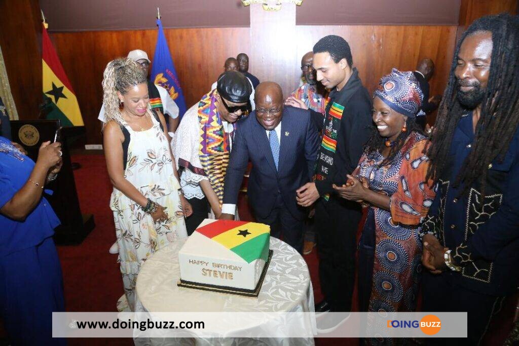 Ghana : Le Président Nana Akufo-Addo Accorde La Citoyenneté À L'Artiste Américain Stevie Wonder