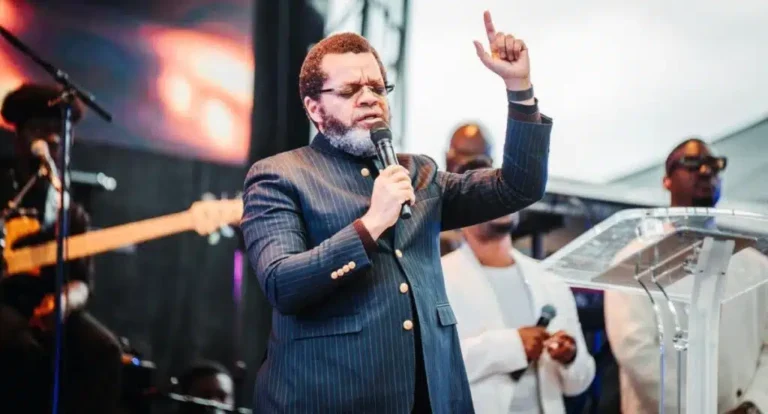 Le pasteur Marcello Tunasi méconnaissable après le décès tragique de sa femme (PHOTO)