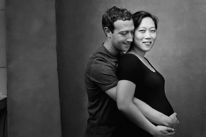 Mark Zuckerberg Surprend Sa Femme Priscilla Chan Avec Une Énorme Statue De Jardin