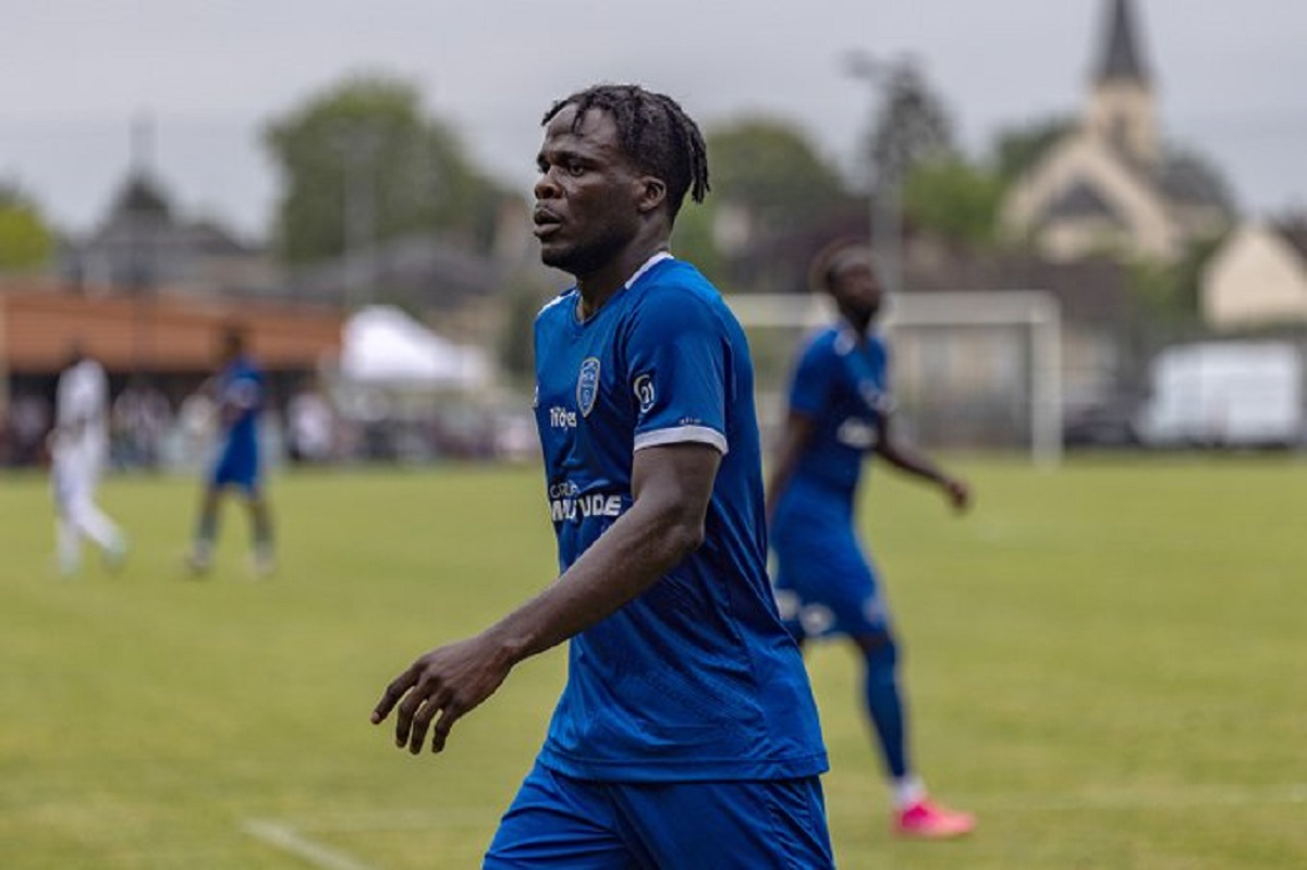 Junior Olaïtan : L'International Béninois Rejoint Grenoble Foot 38 !