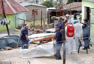 Afrique Du Sud : Dix-Sept Morts Dans Une Fusillade Dans Deux Maisons D&Rsquo;Un Village