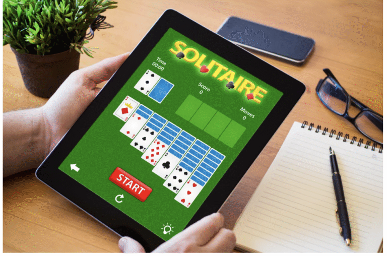 Jeux de cartes en ligne : pourquoi le solitaire revient à la mode (et 3 variantes à tester gratuitement)