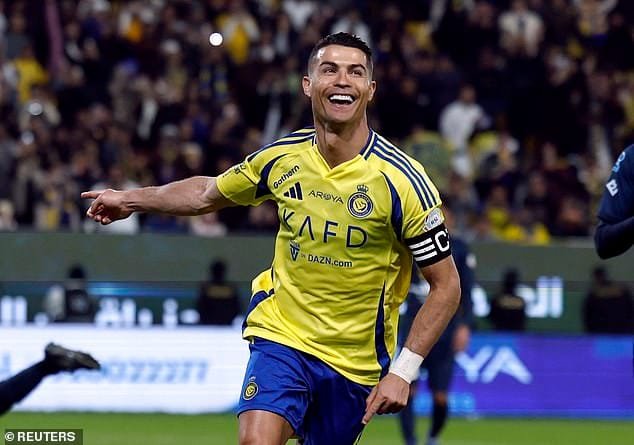 Salaire De Cristiano Ronaldo : Voici Ce Qu&Rsquo;Il Va Désormais Gagner Par Semaine À Al Nassr