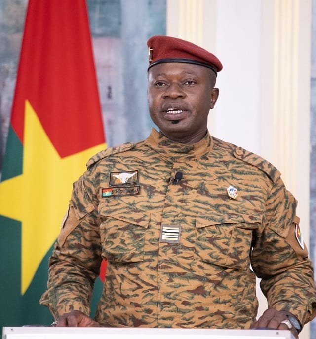 Burkina Faso : L’ex-Président Damiba Et D&Rsquo;Autres Officiers Radiés Des Forces Armées